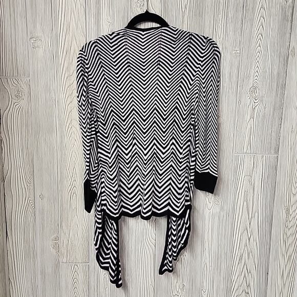 White House Black Market Quarter Sleeves Zip Zag Open Cardigan Womens Small NWT - Picture 6 of 9